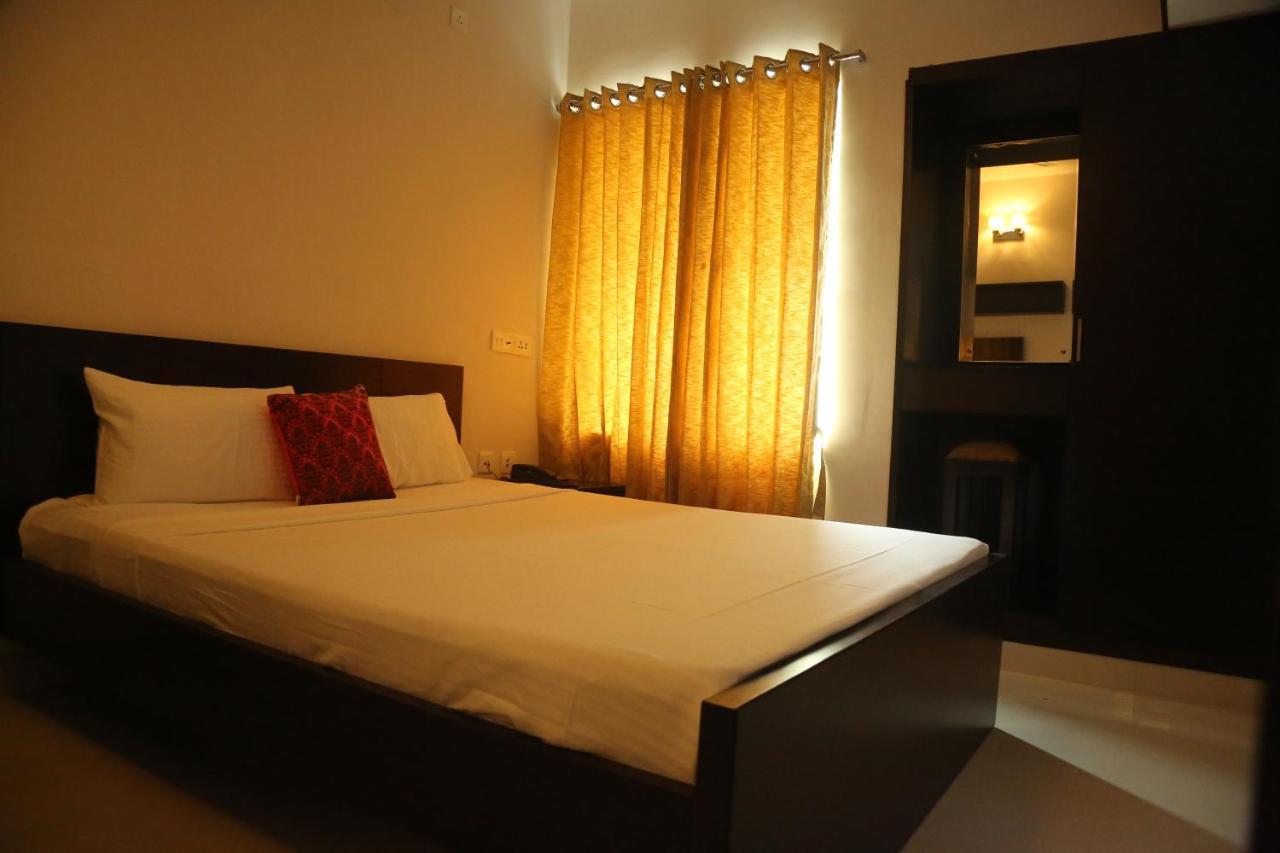 Kfour Apartment & Hotels Private Limited Madurai Exteriör bild